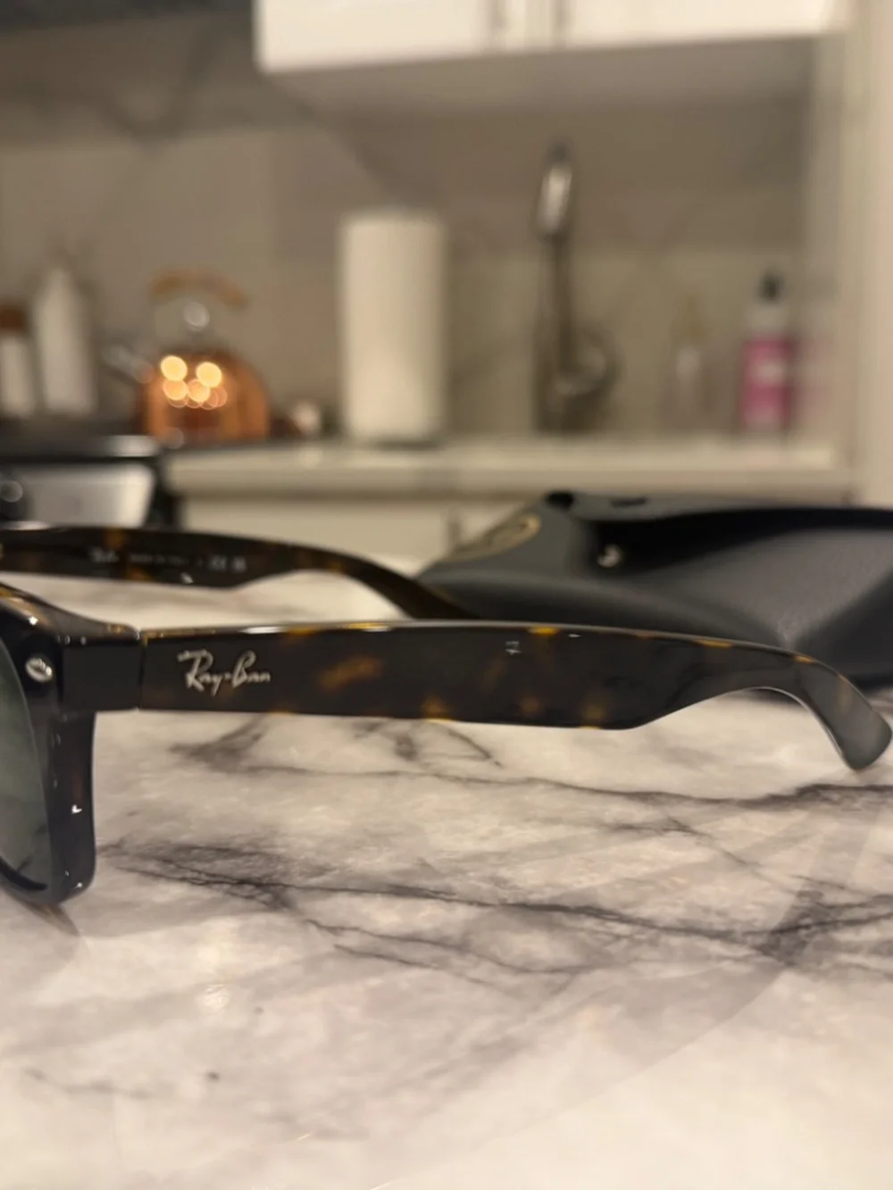 Ray Bans - New Wayfarer Classic